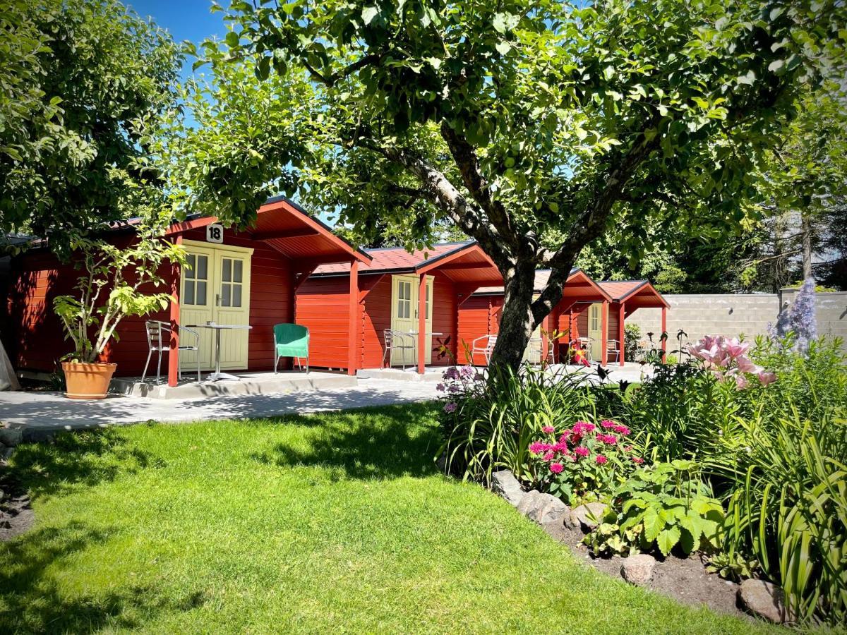 Aleksandri Guesthouse Пярну Екстер'єр фото