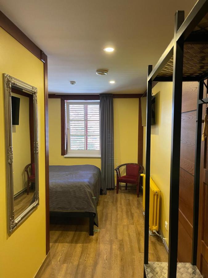 Aleksandri Guesthouse Пярну Екстер'єр фото