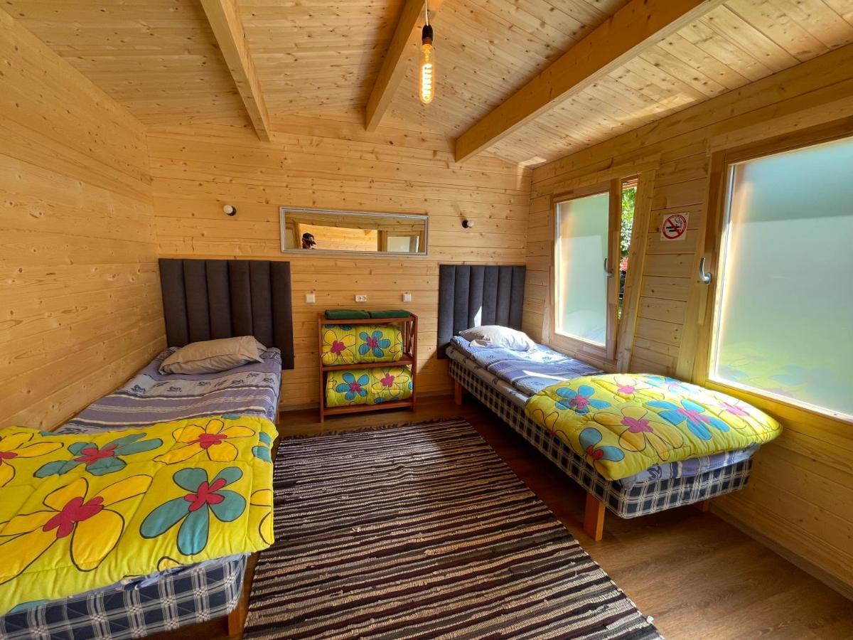 Aleksandri Guesthouse Пярну Екстер'єр фото