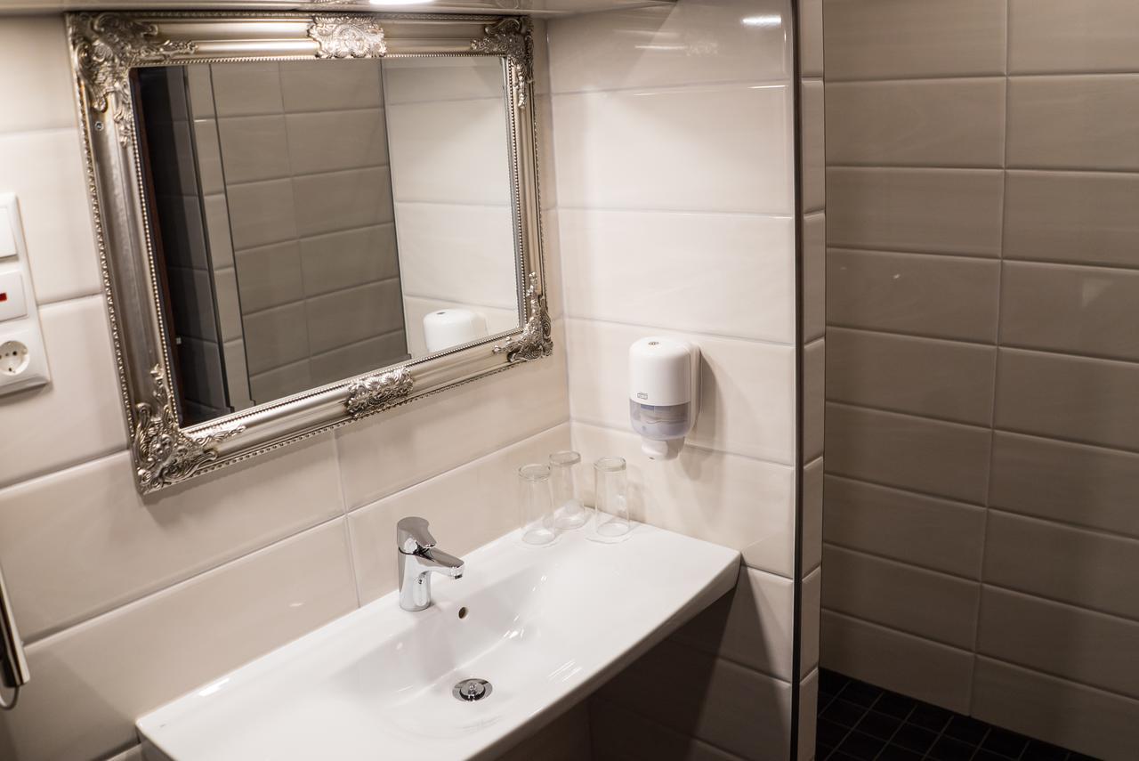 Aleksandri Guesthouse Пярну Екстер'єр фото