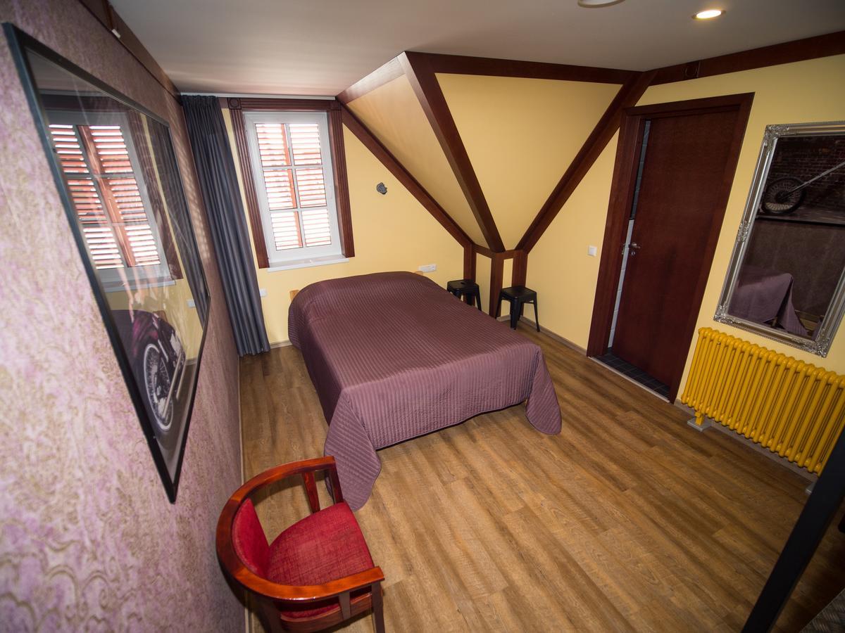 Aleksandri Guesthouse Пярну Екстер'єр фото